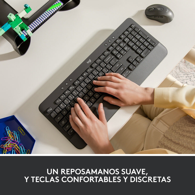 Teclado Inalámbrico BT/Bolt Logitech Signature K650 con Diseño Confortable, Grafito