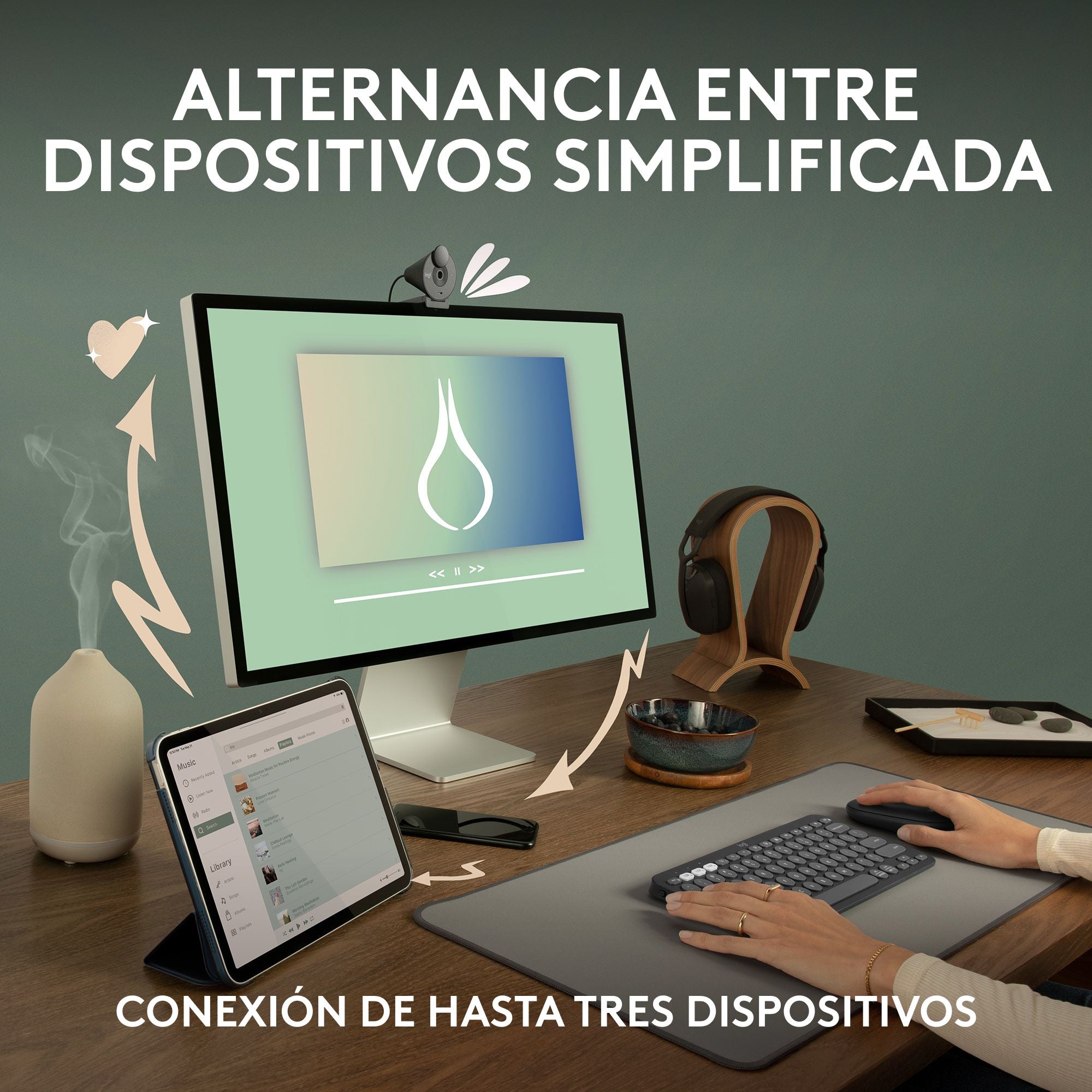 Teclado Mecánico Bluetooth Logitech POP Keys con Teclas de Emojis - Heartbreaker + Mouse Logitech Pebble 2 M350s, Bluetooth Multidispositivo + Mouse Pad Logitech Studio Series - Rosa